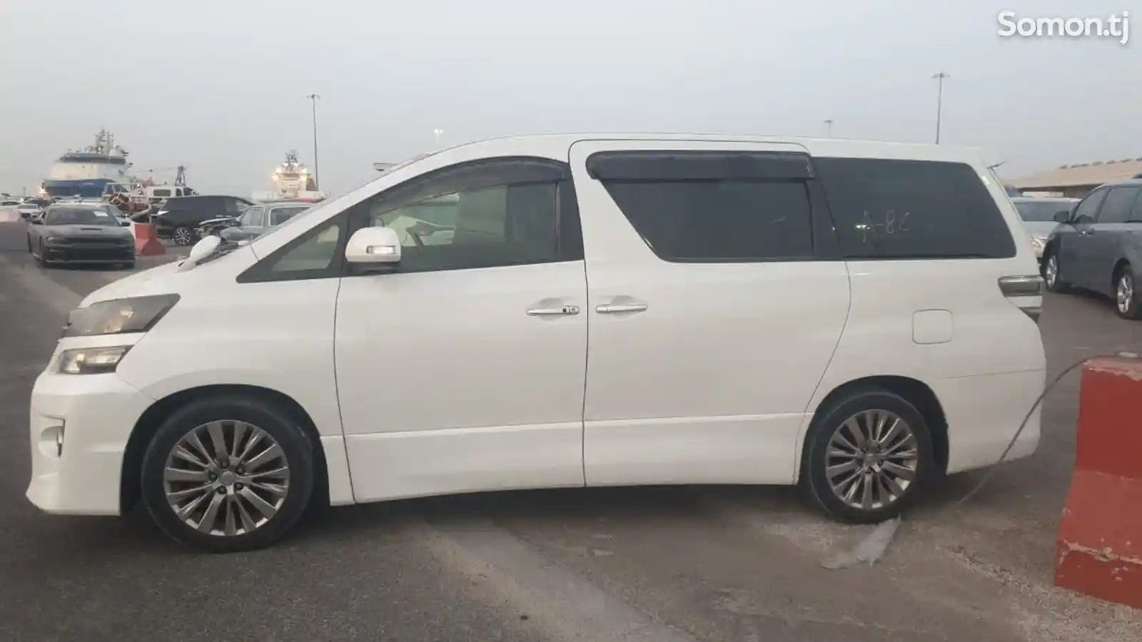 Toyota Vellfire, 2014-11