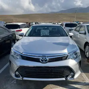 Toyota Camry, 2015