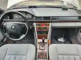 Mercedes-Benz W124, 1987-4