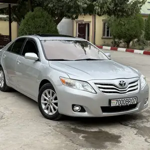 Toyota Camry, 2010