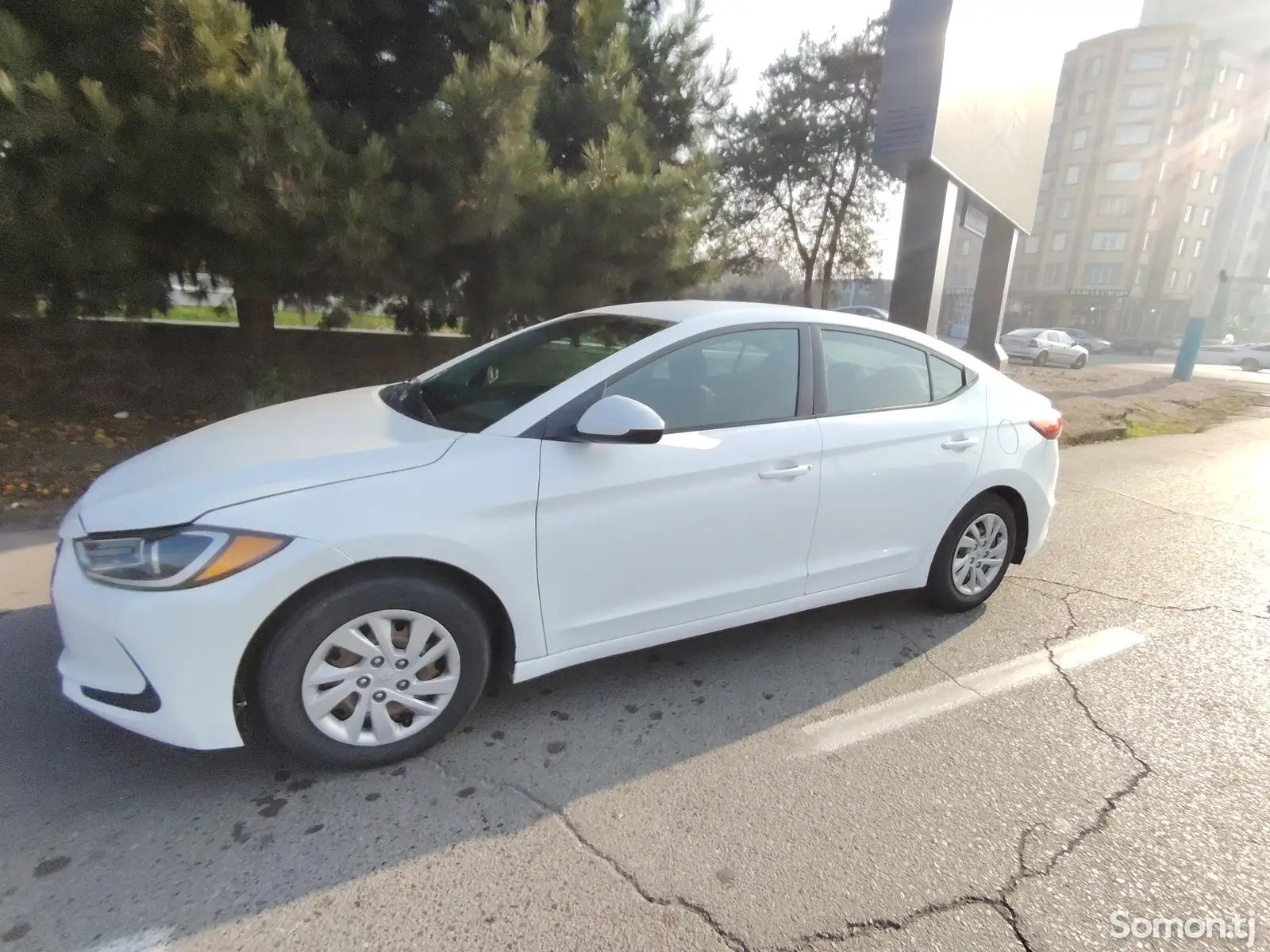 Hyundai Elantra, 2017-1