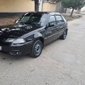 Daewoo Nexia, 1995