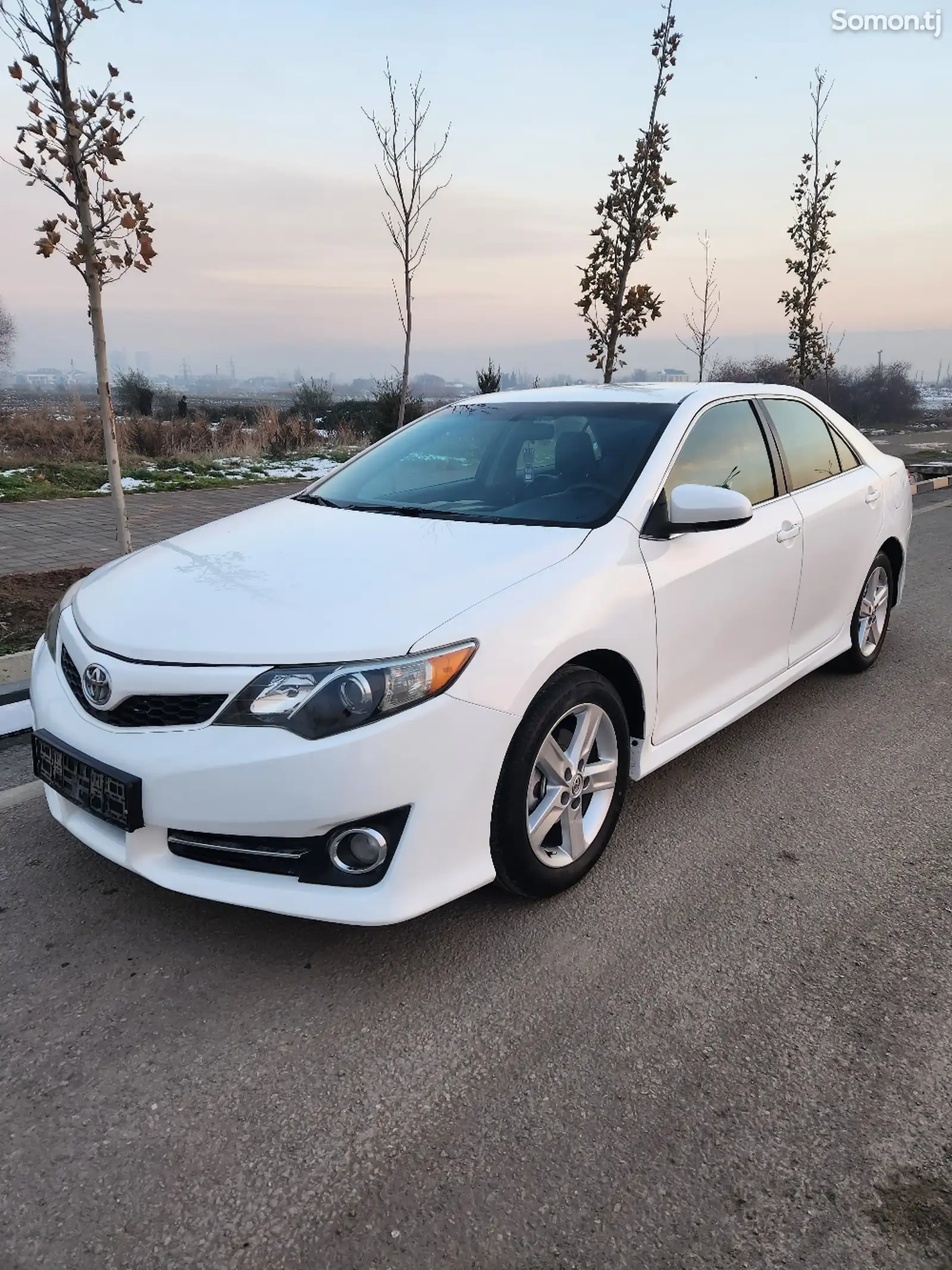 Toyota Camry, 2012-1