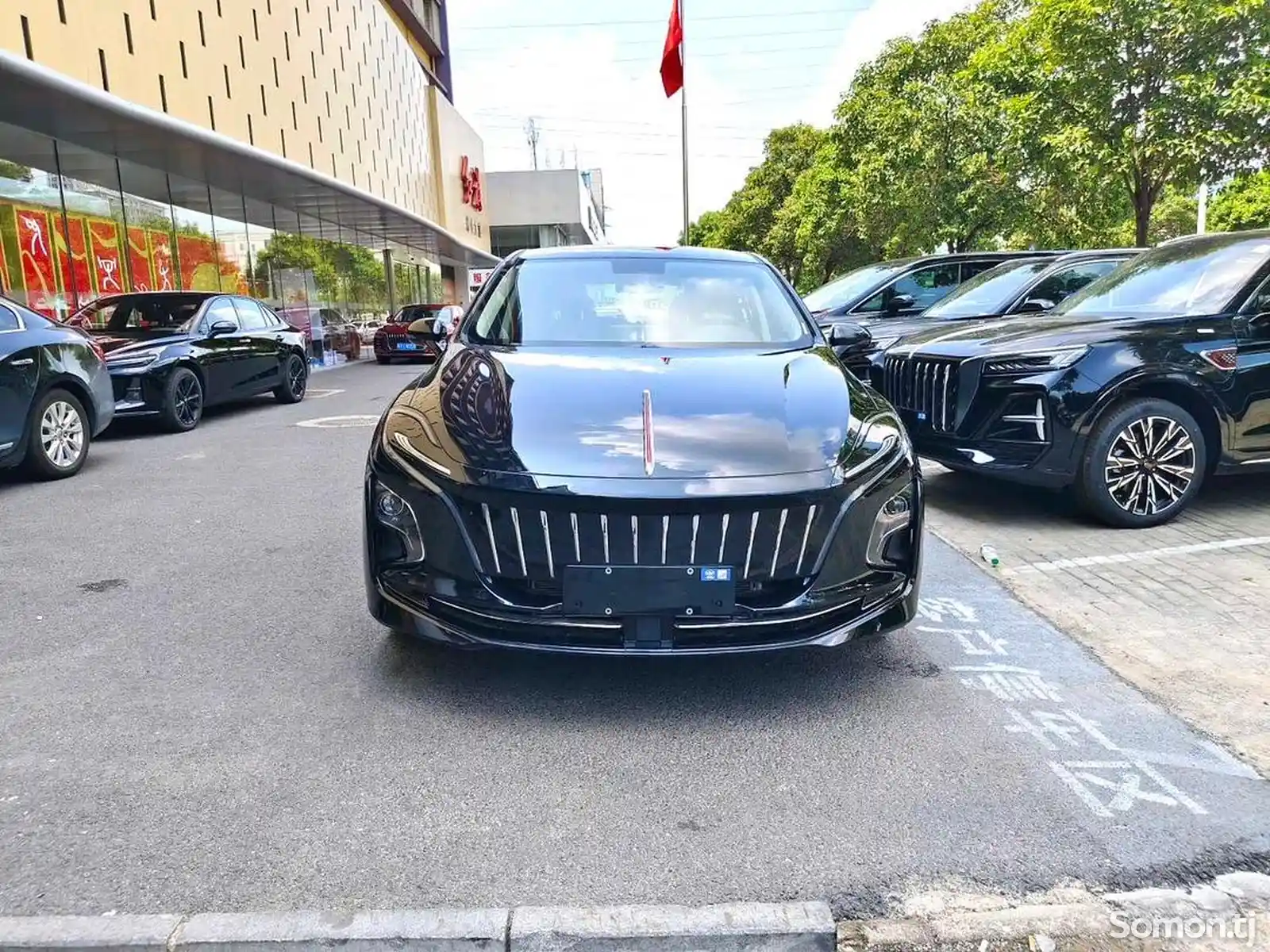 Hongqi E-QM5, 2024-1