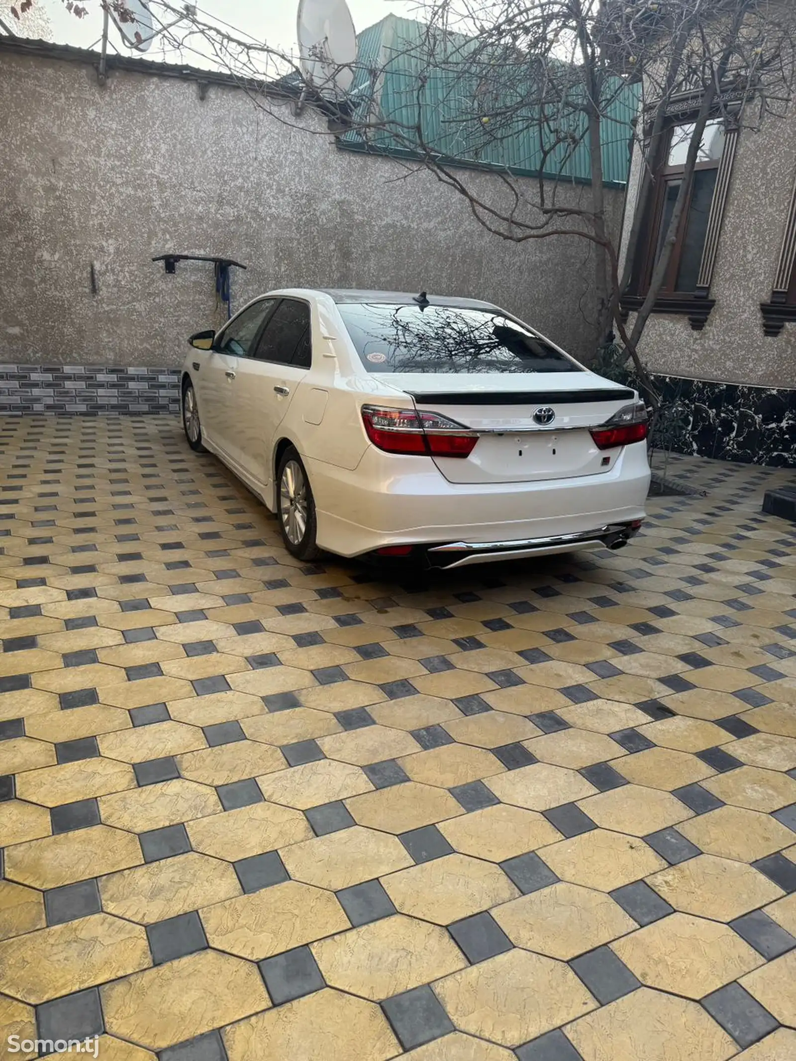 Toyota Camry, 2015-1