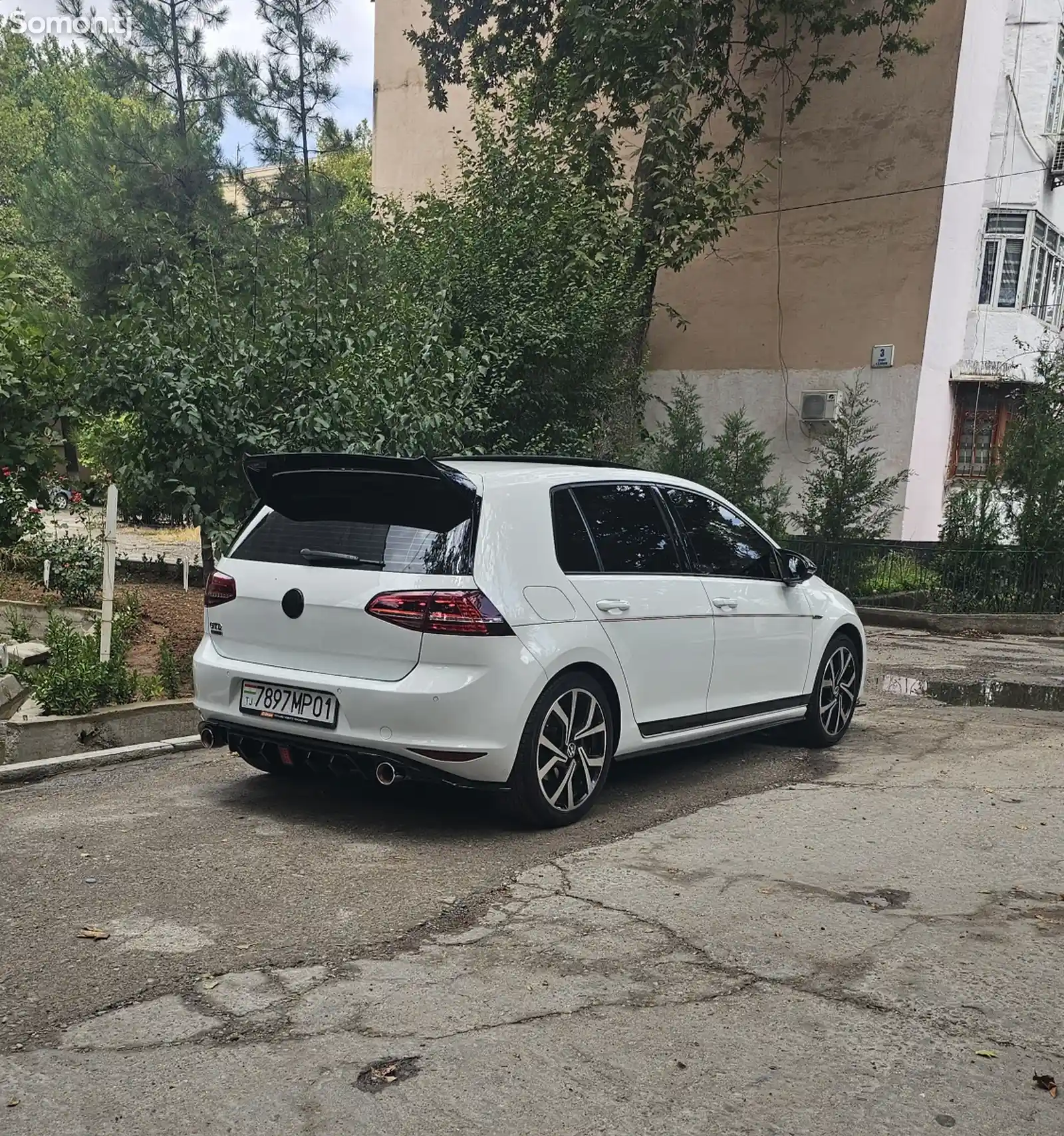 Volkswagen Golf, 2015-3