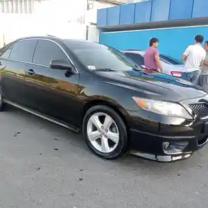 Toyota Camry, 2010