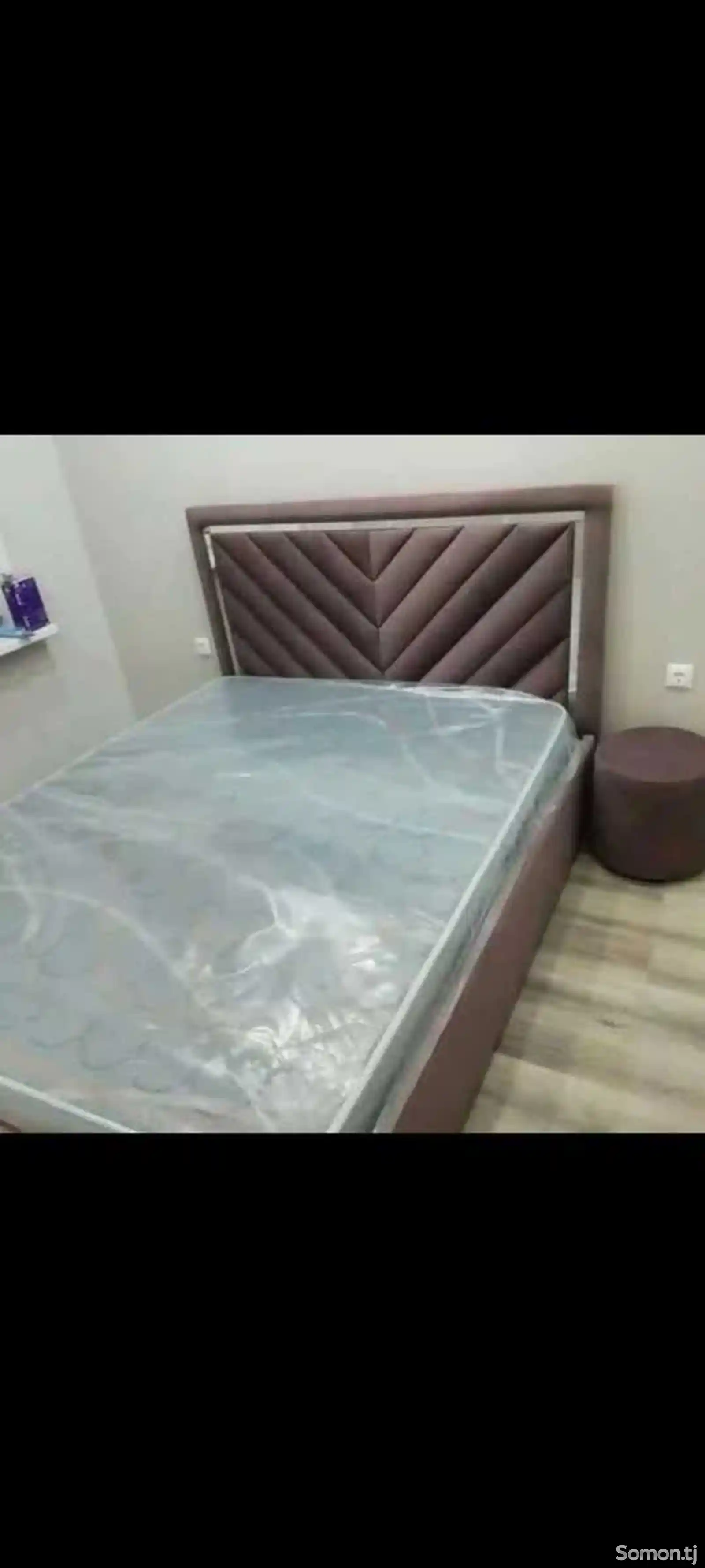 Двуспальная кровать-2