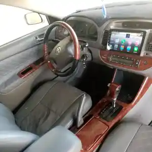 Toyota Camry, 2004