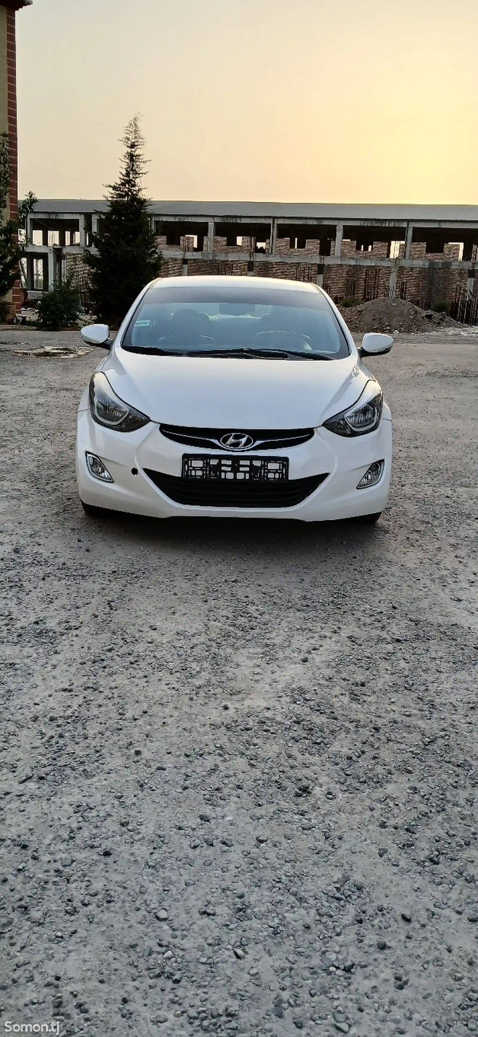 Hyundai Avante, 2013-3