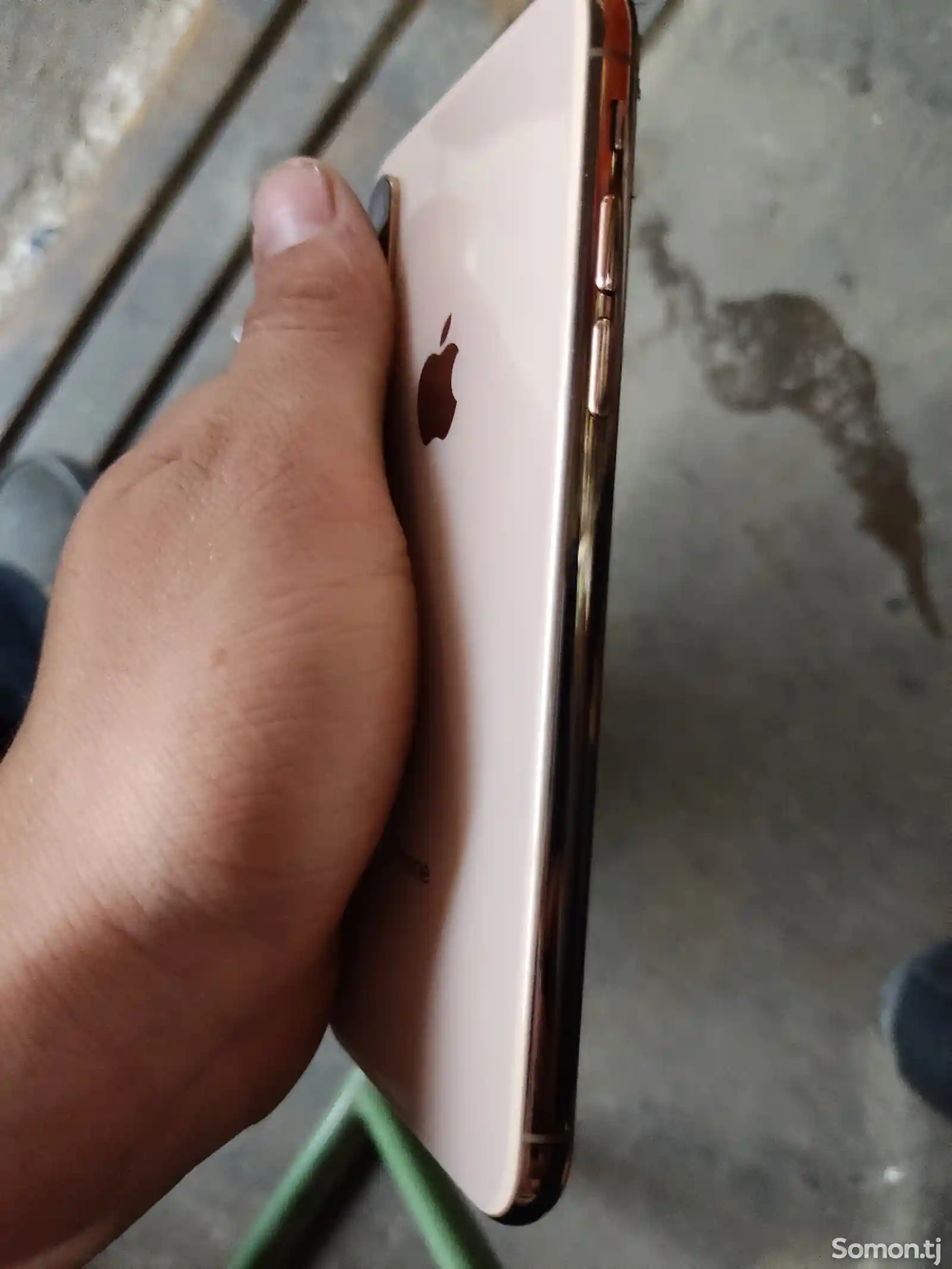 Apple iPhone Xs, 256 gb, Gold-3