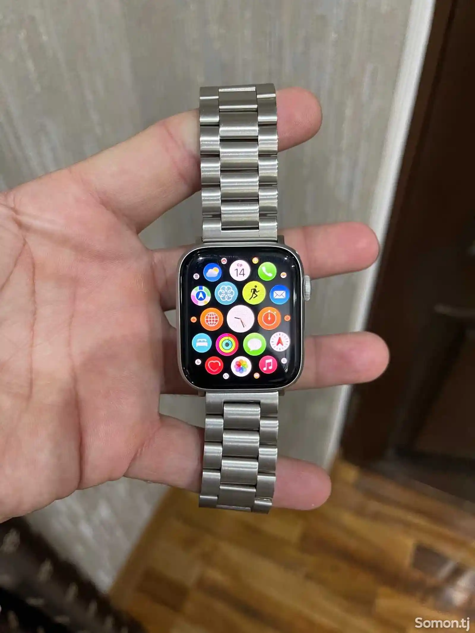 Смарт часы Apple Watch 6 series 44mm LTE Silver-1