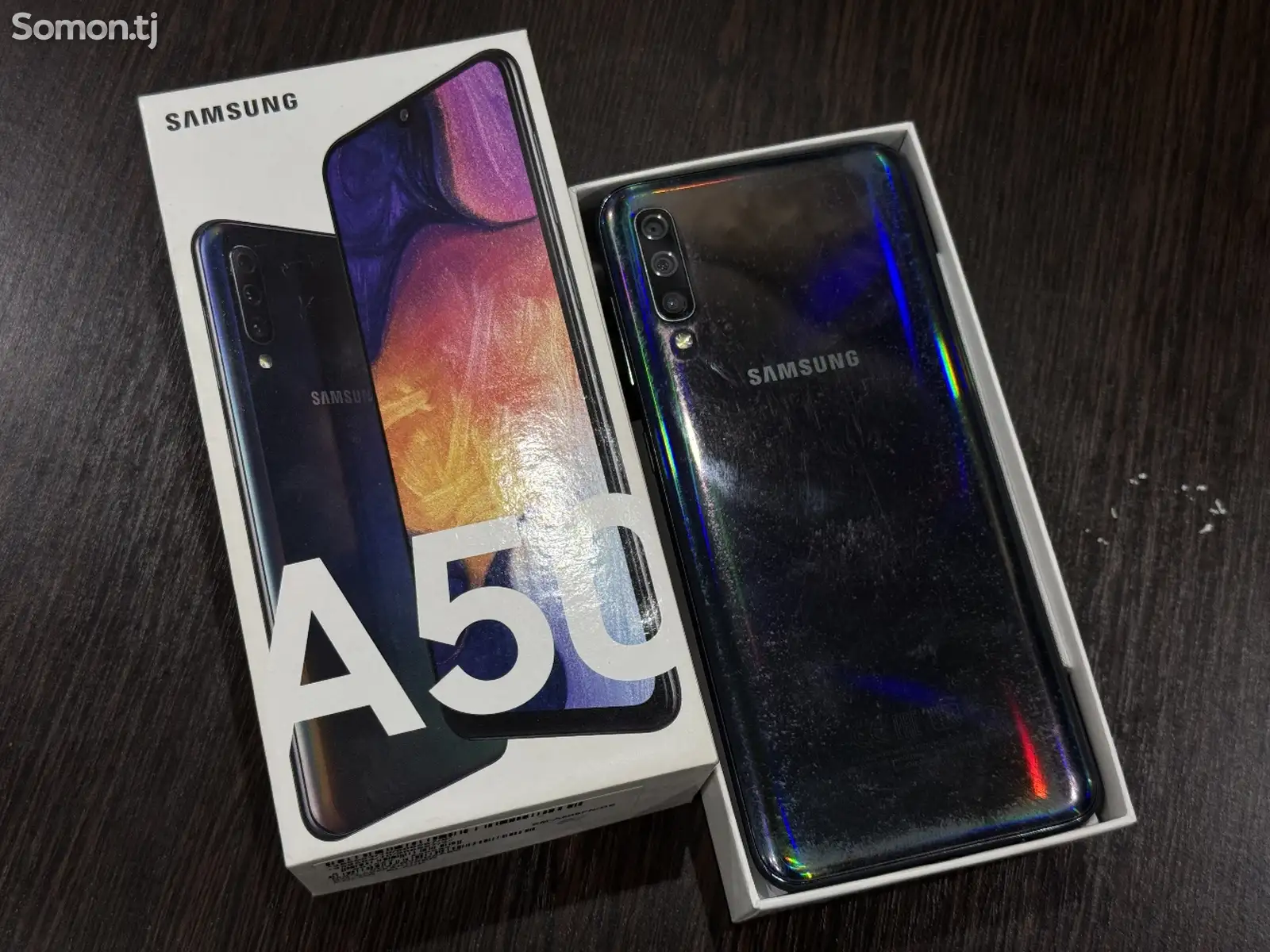 Samsung Galaxy A50 Duos-1