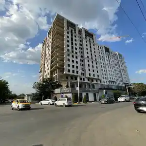 3-комн. квартира, 12 этаж, 175 м², Шохмансур