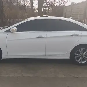 Hyundai Sonata, 2013