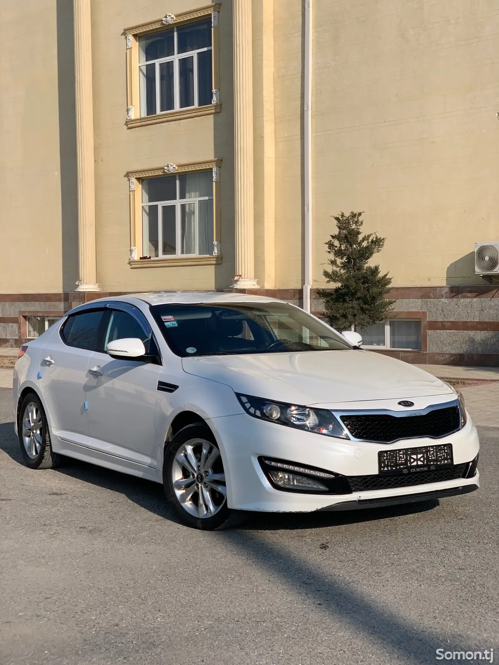 Kia K5, 2011-1