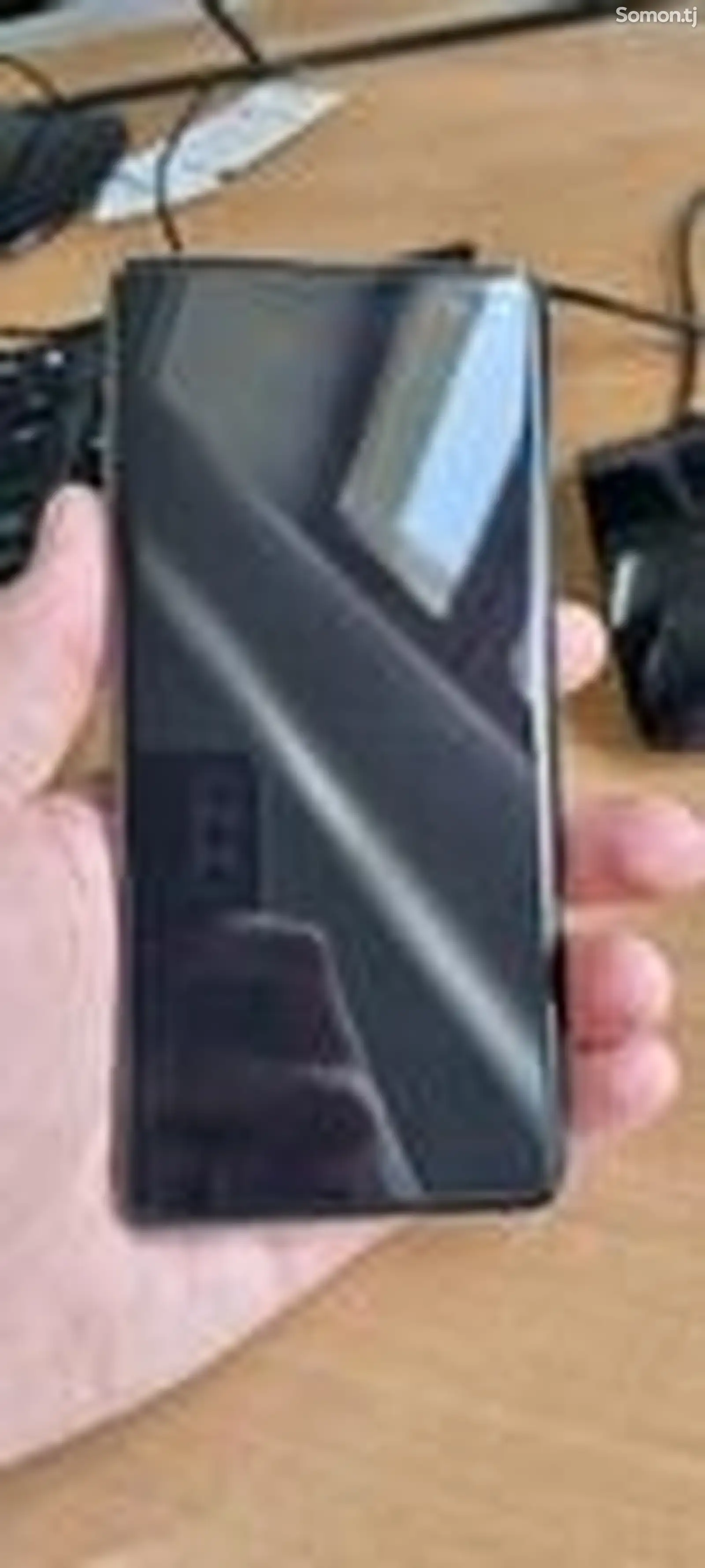 Samsung Galaxy S10 Plus-1