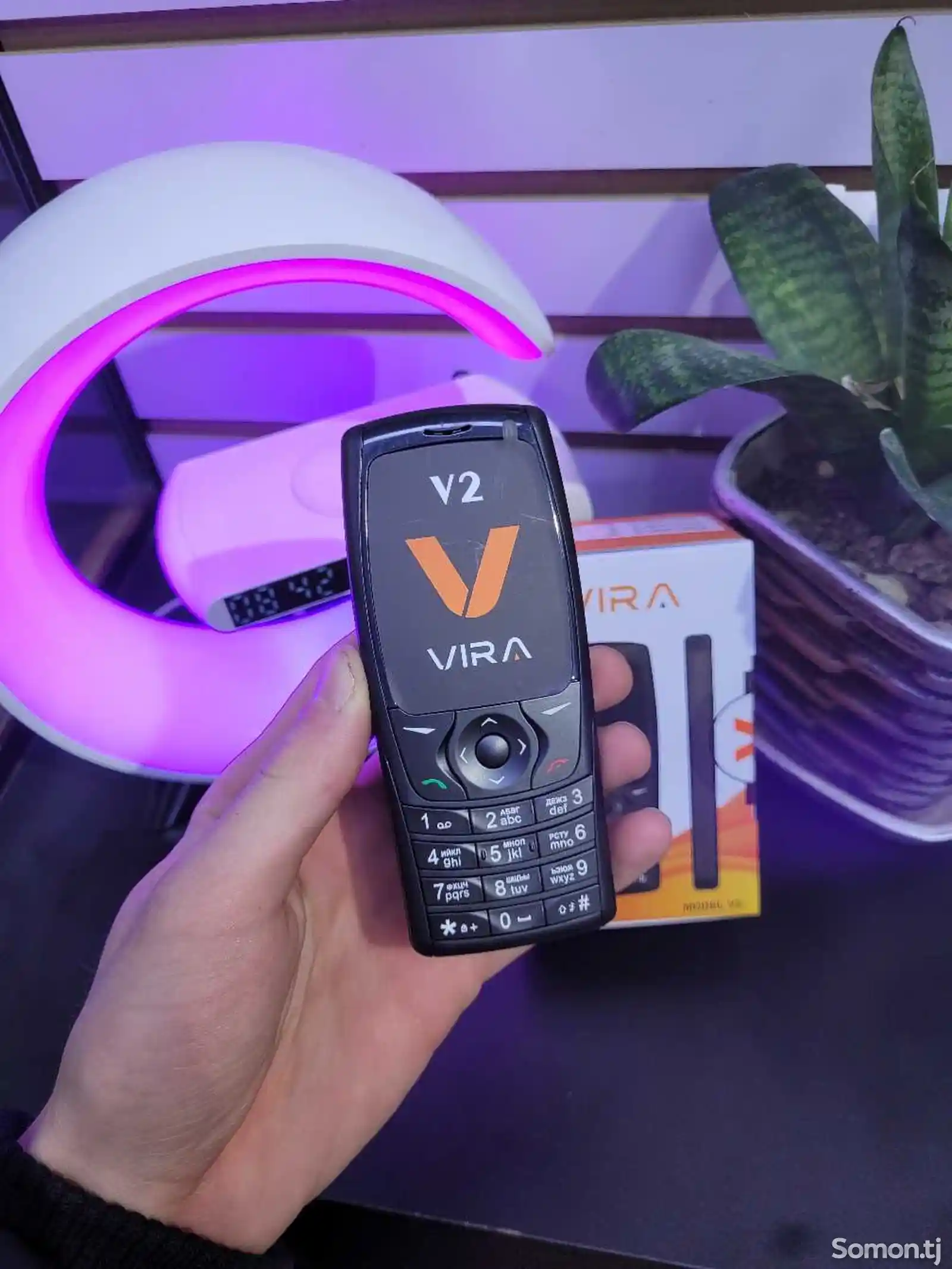 Телефон Vira v2-2