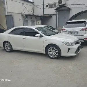 Toyota Camry, 2015