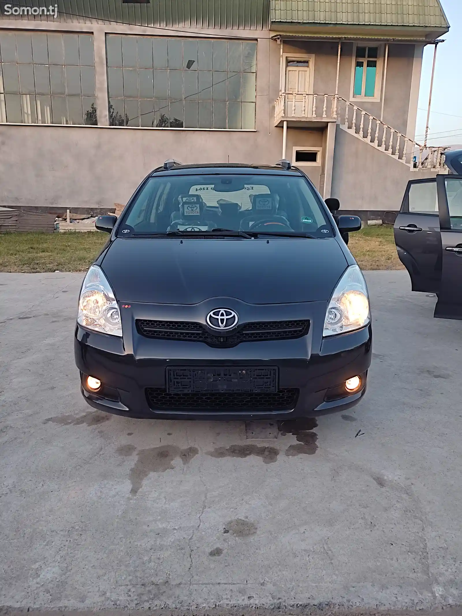 Toyota Corolla Verso, 2008-10