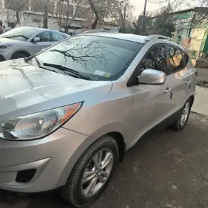 Hyundai Tucson, 2011