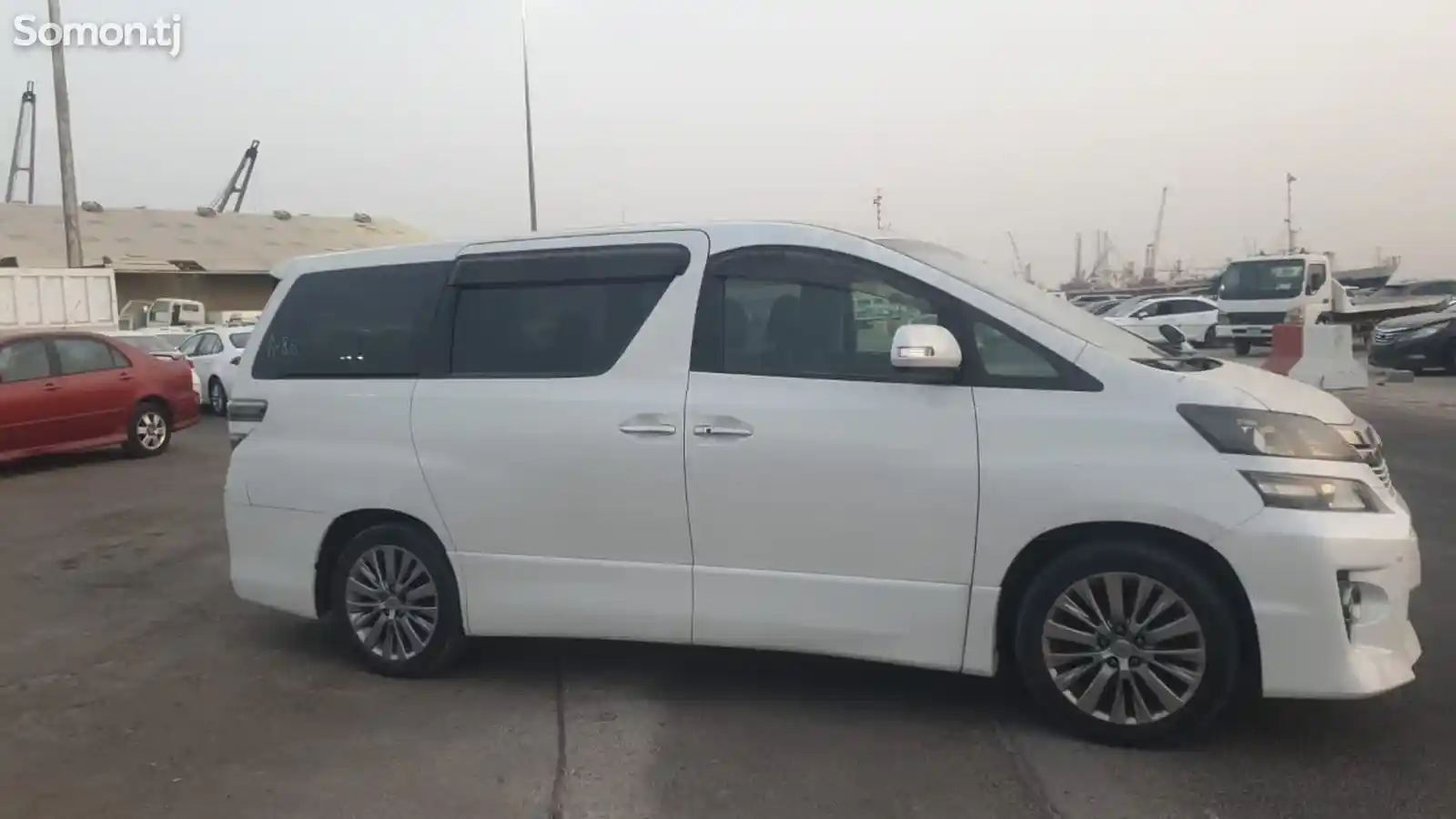 Toyota Vellfire, 2014-9