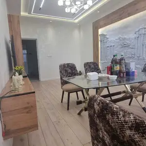 2-комн. квартира, 12 этаж, 60м², Шохмансур