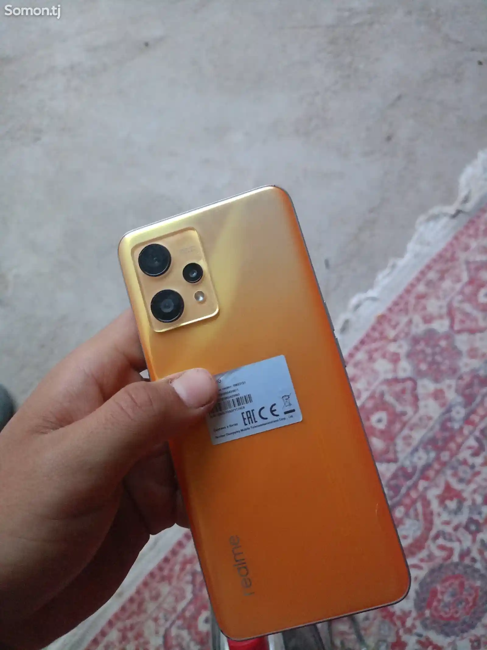 Телефон Realme-5