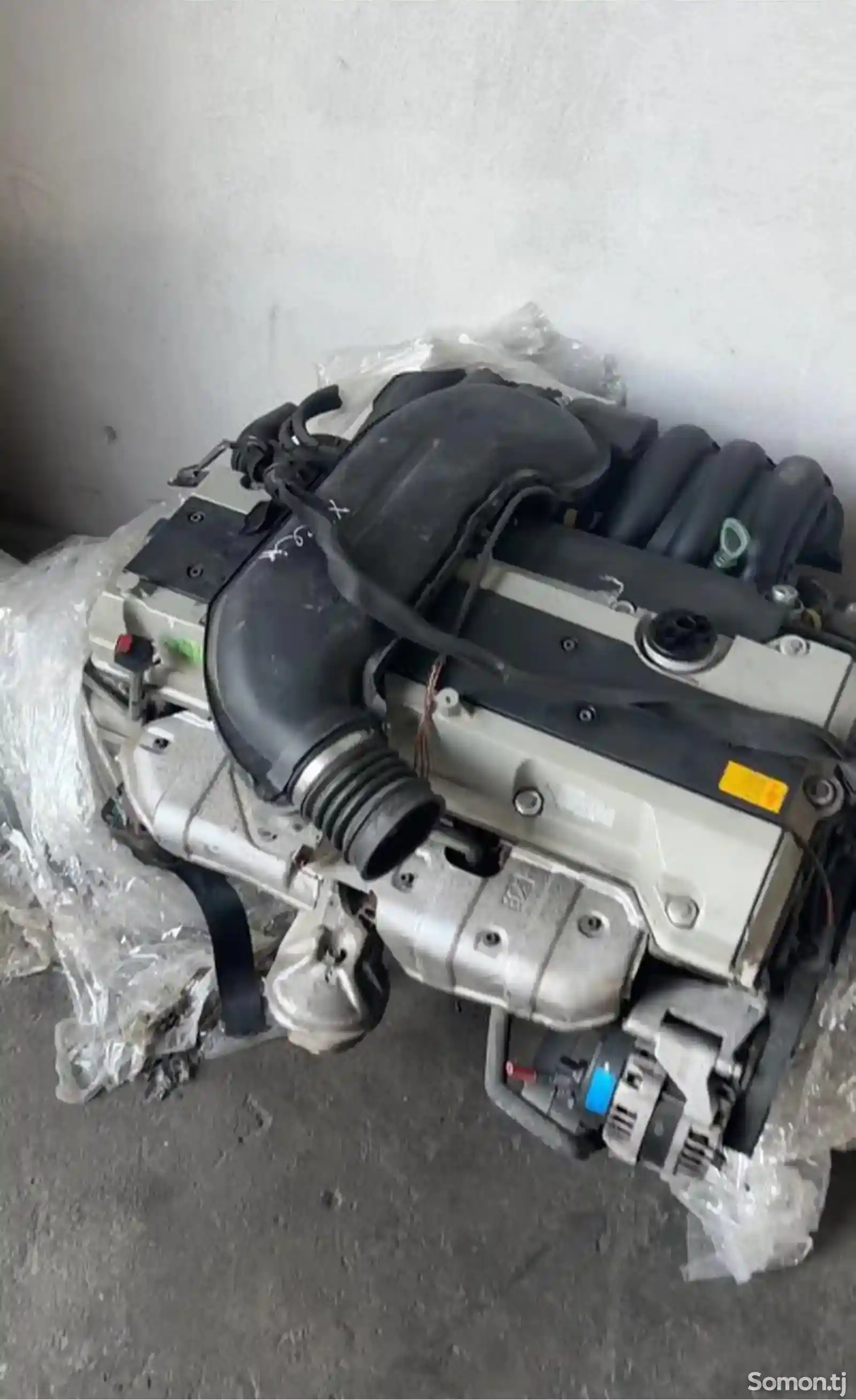 Двигатель от Mercedes Benz M104-1