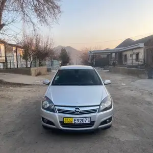 Opel Astra H, 2008