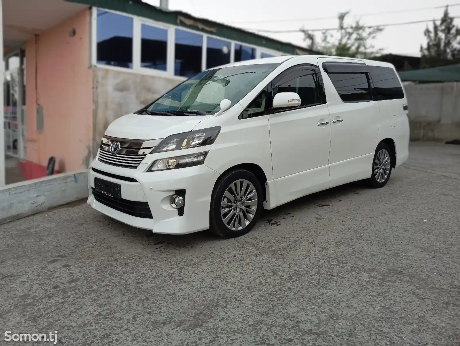 Toyota Alphard, 2015-2