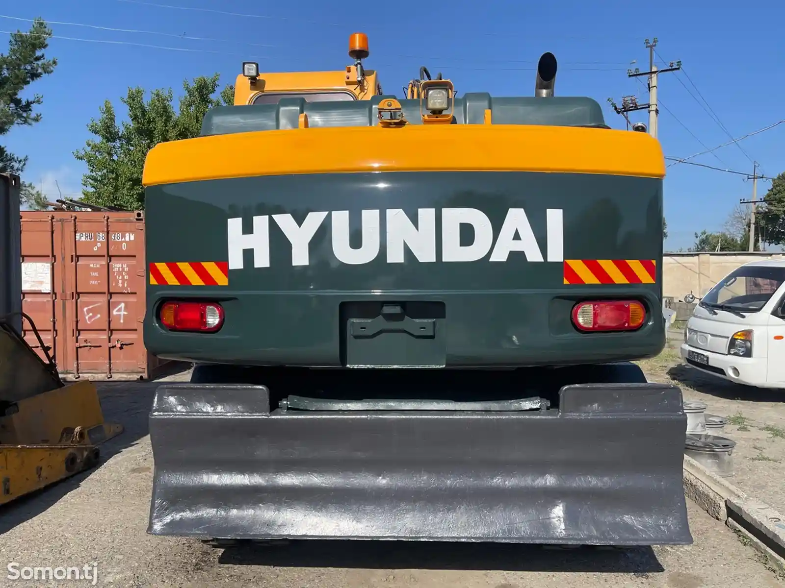 Экскаватор Hyundai 140W-2