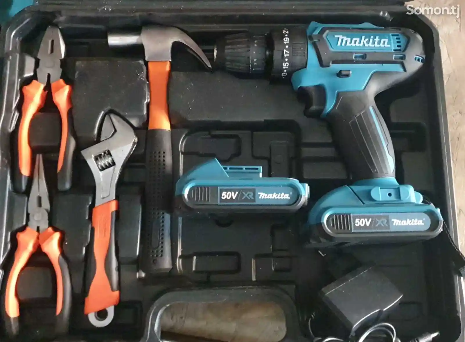 Аккумуляторный шурупаверт Makita-50V-2