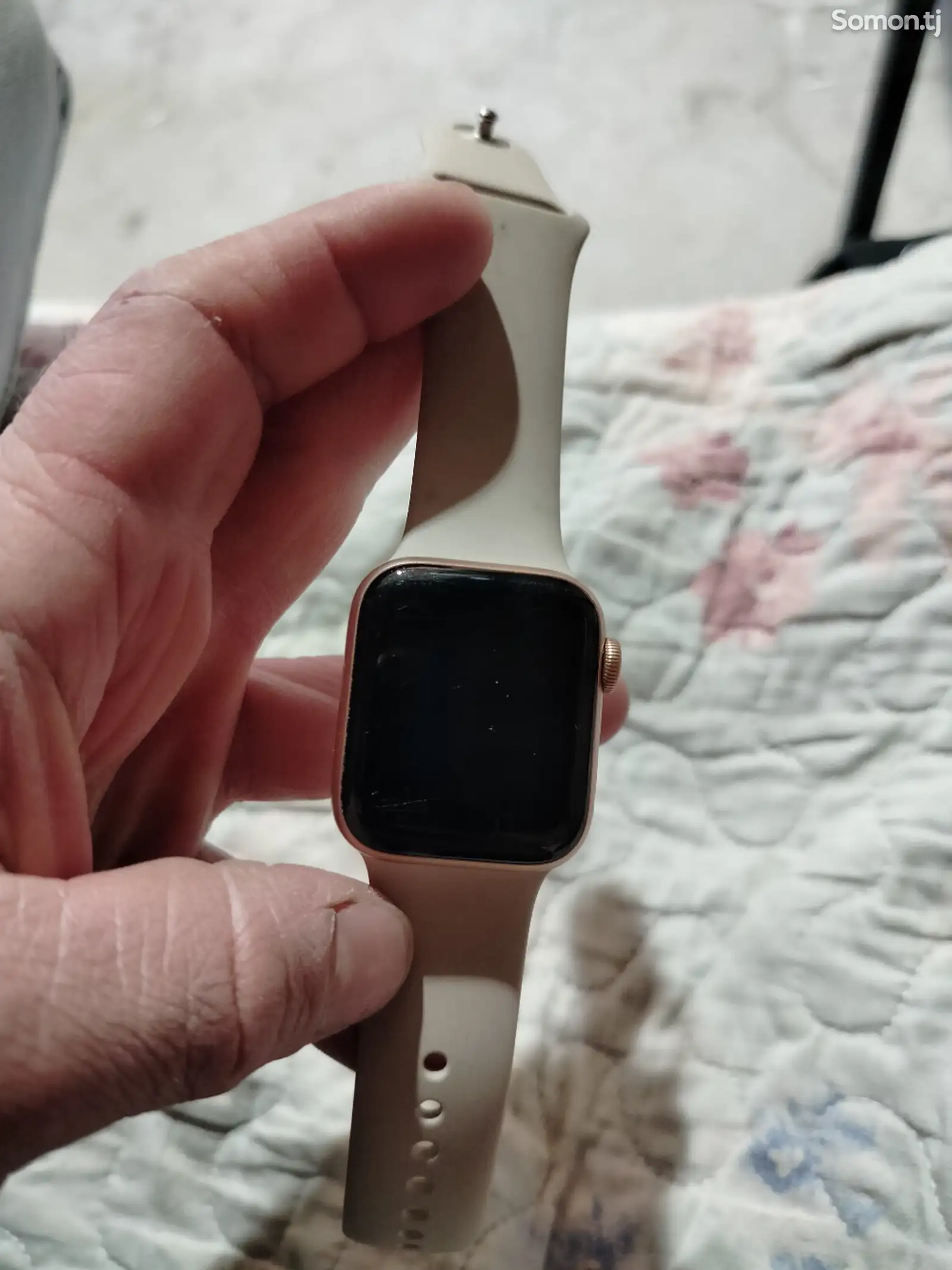 Смарт часы Apple watch series SE 40mm-1