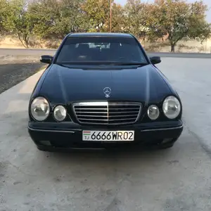 Mercedes-Benz E class, 2001