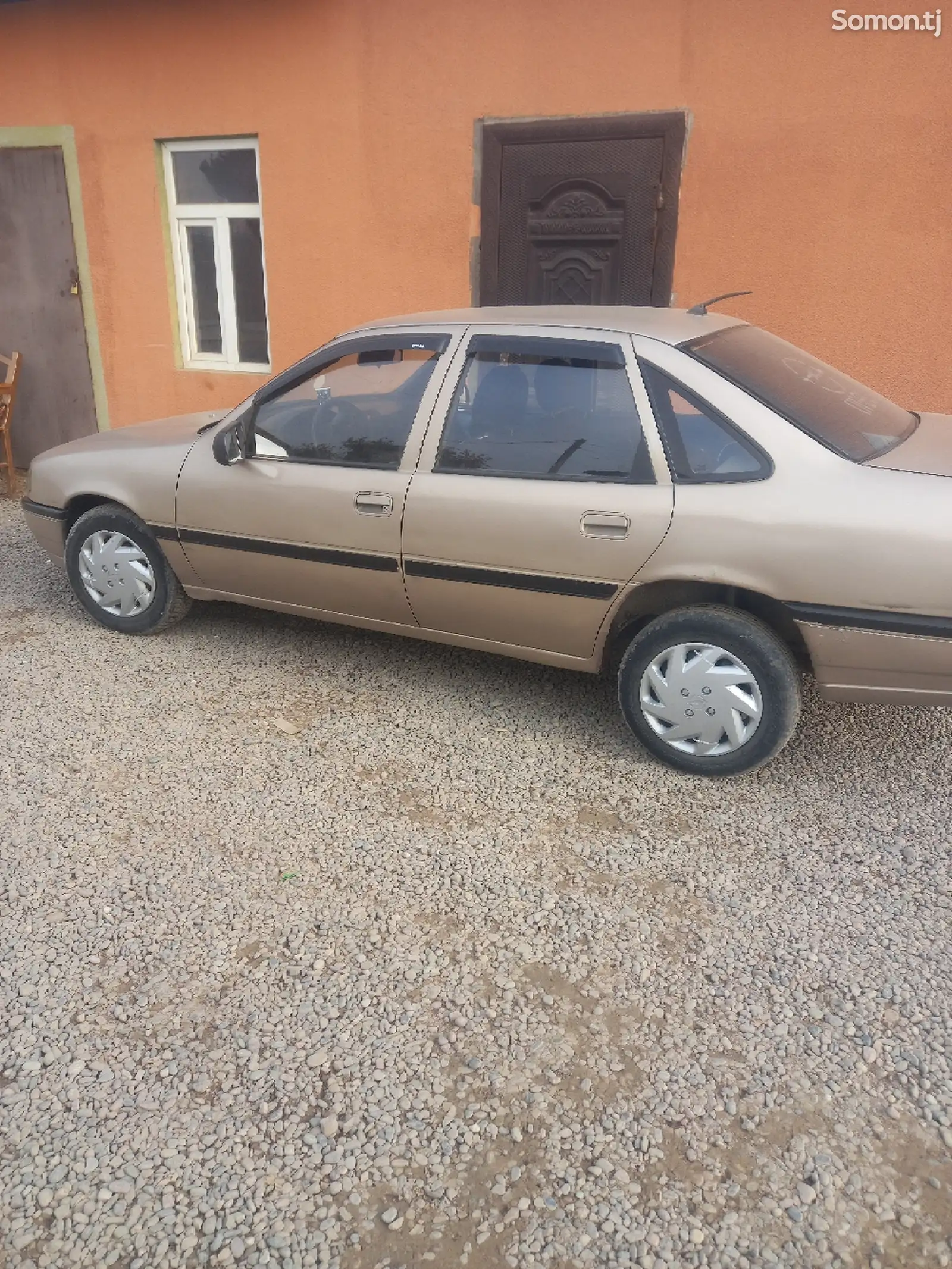 Opel Vectra A, 1990-1