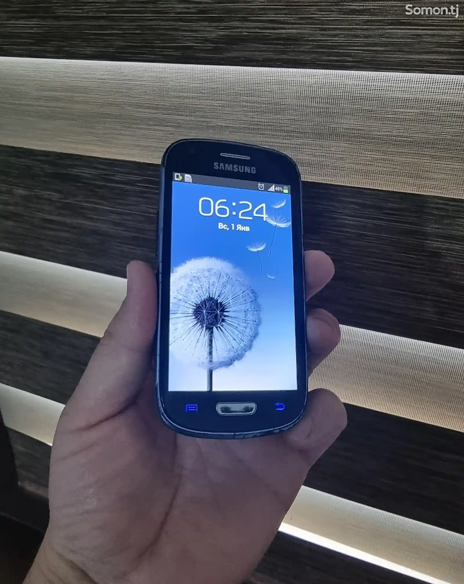 Samsung Galaxy S3 mini-1