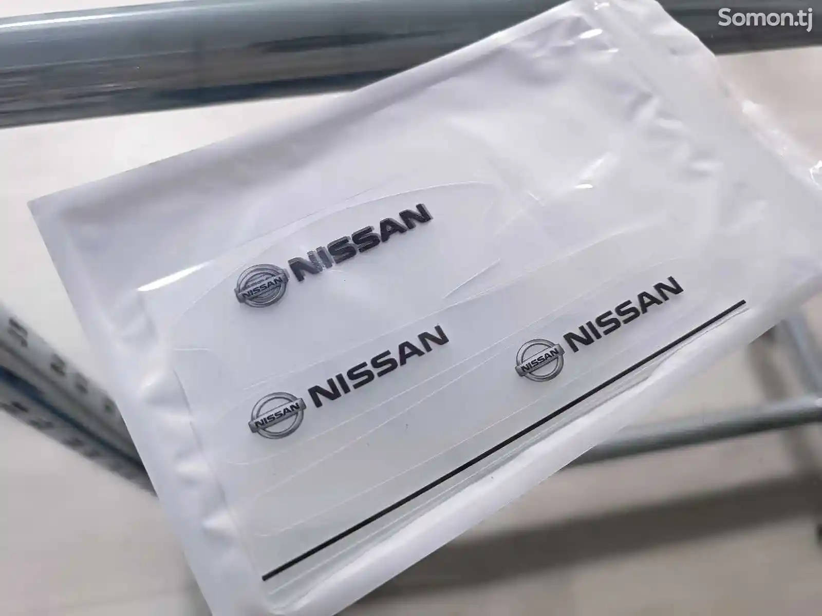 Защитная плёнка для дверей Nissan-2