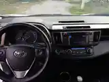 Toyota RAV 4, 2015-9