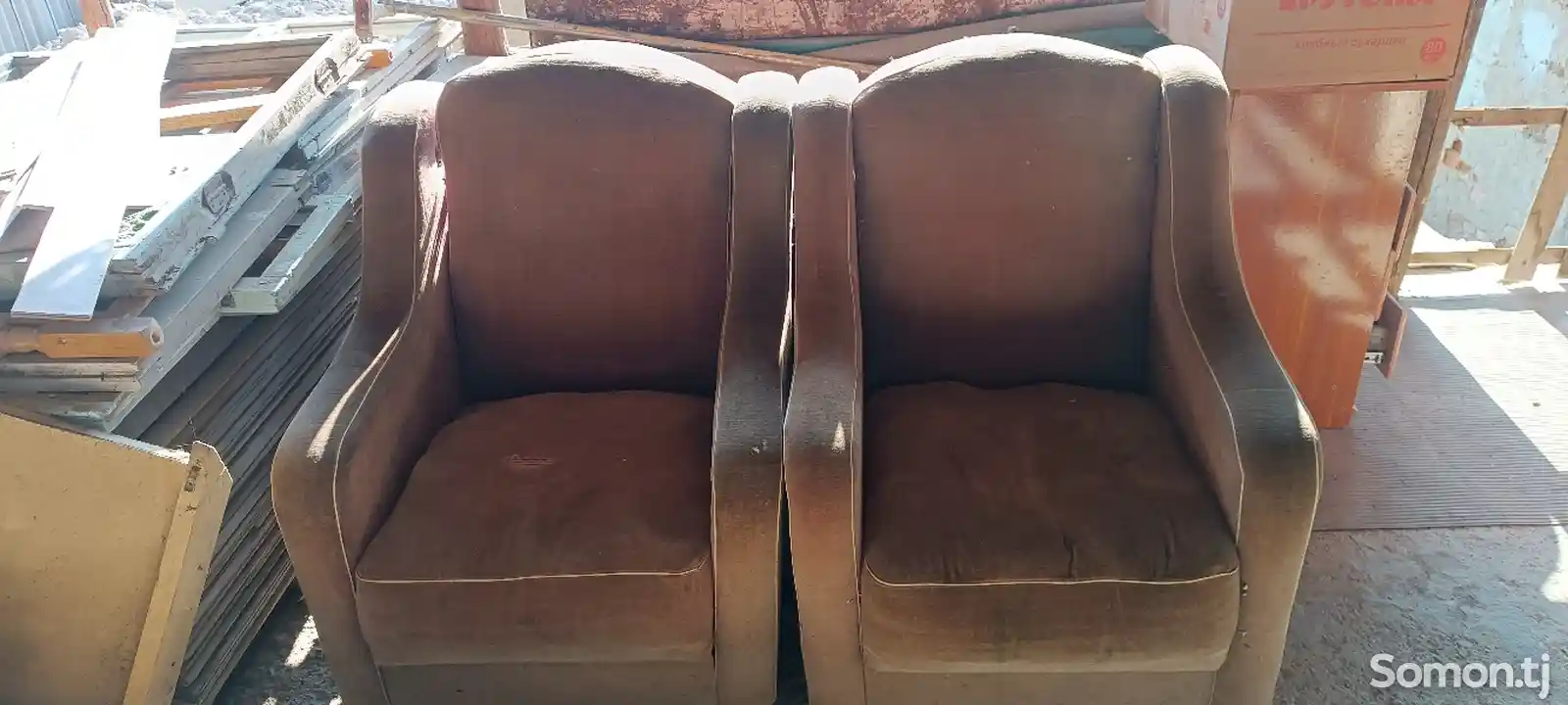 Кресло и диван-1