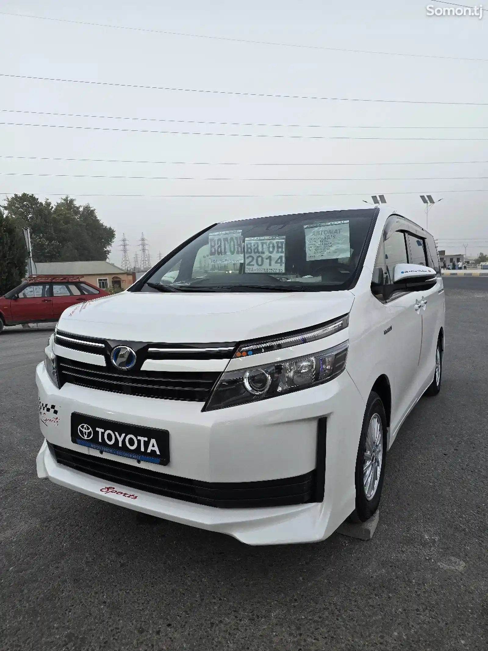 Toyota Voxy, 2014-1