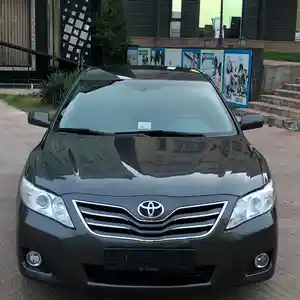 Toyota Camry, 2010