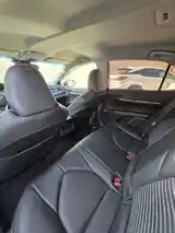 Toyota Camry, 2019-7