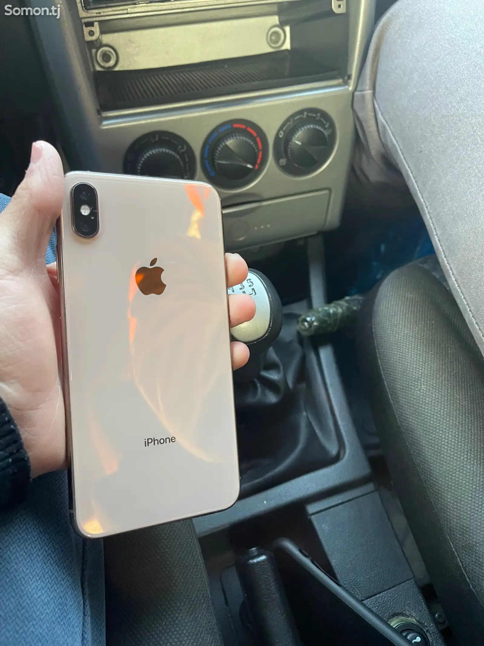 Apple iPhone Xs Max, 64 gb, Gold-1