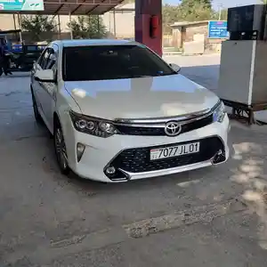 Toyota Camry, 2015