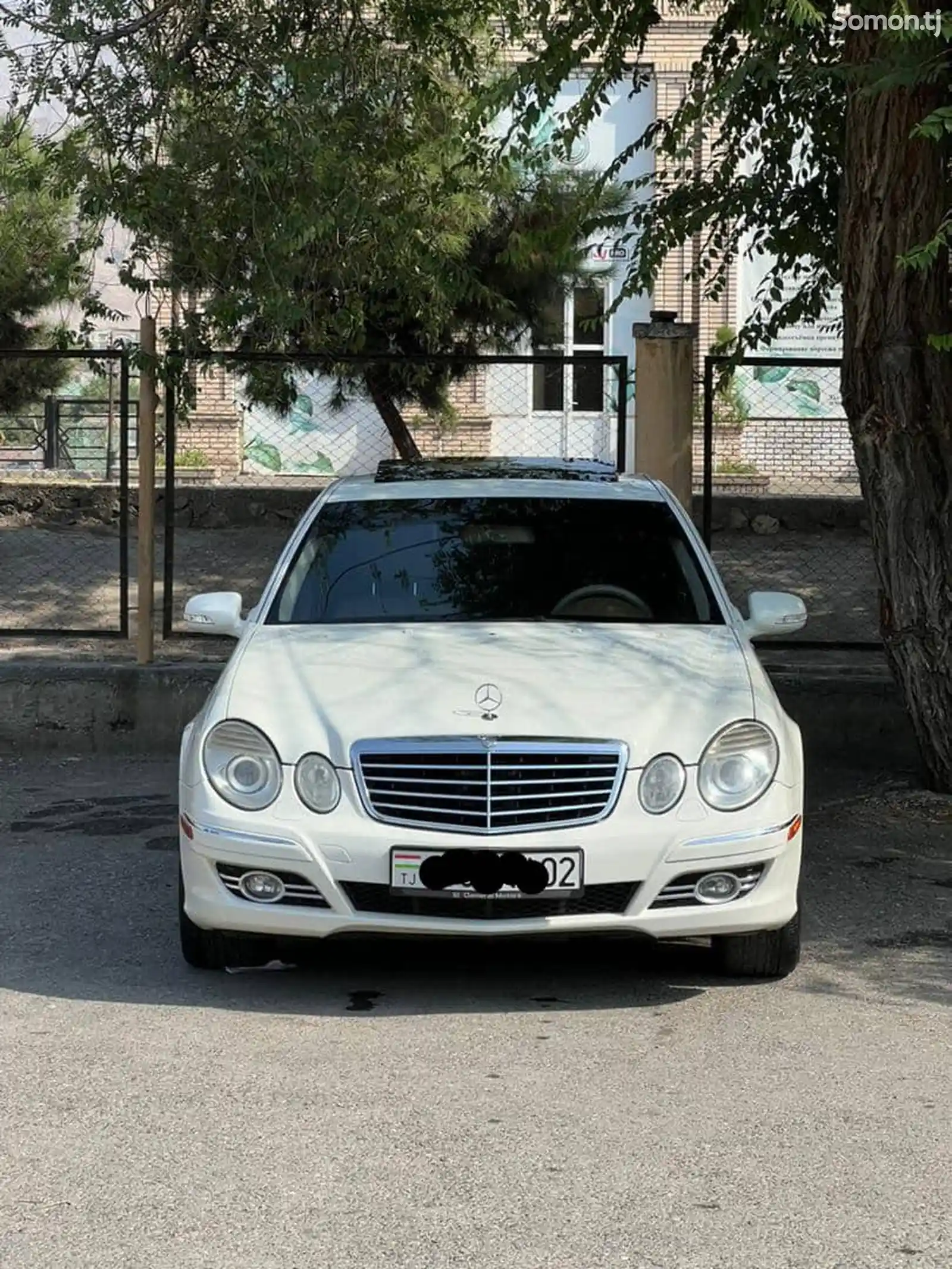 Mercedes-Benz E class, 2008-5