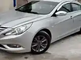 Hyundai Sonata, 2010-4