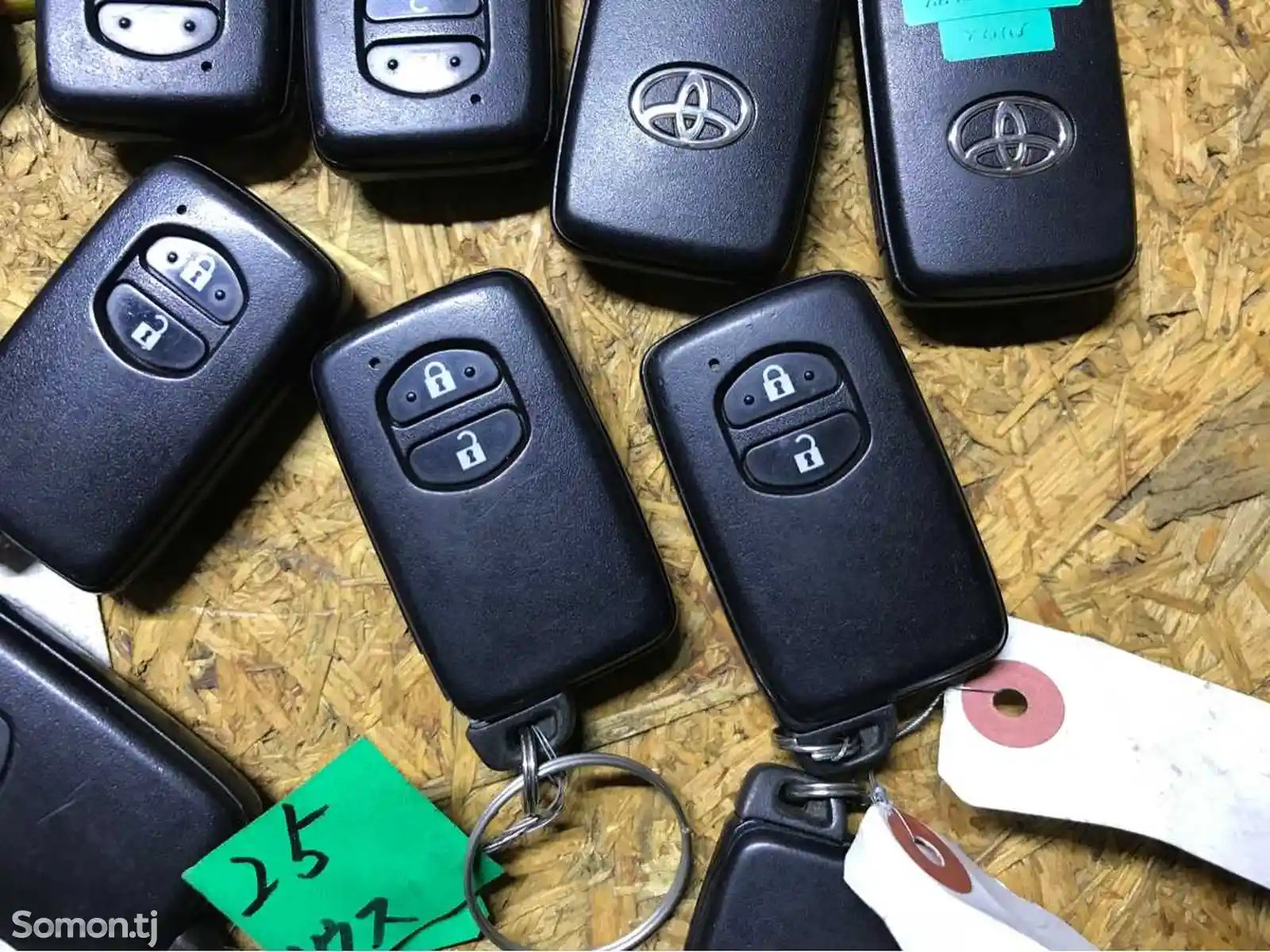 Ключ зажигания smart key от Toyota Prius-2