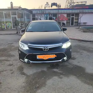 Toyota Camry, 2016