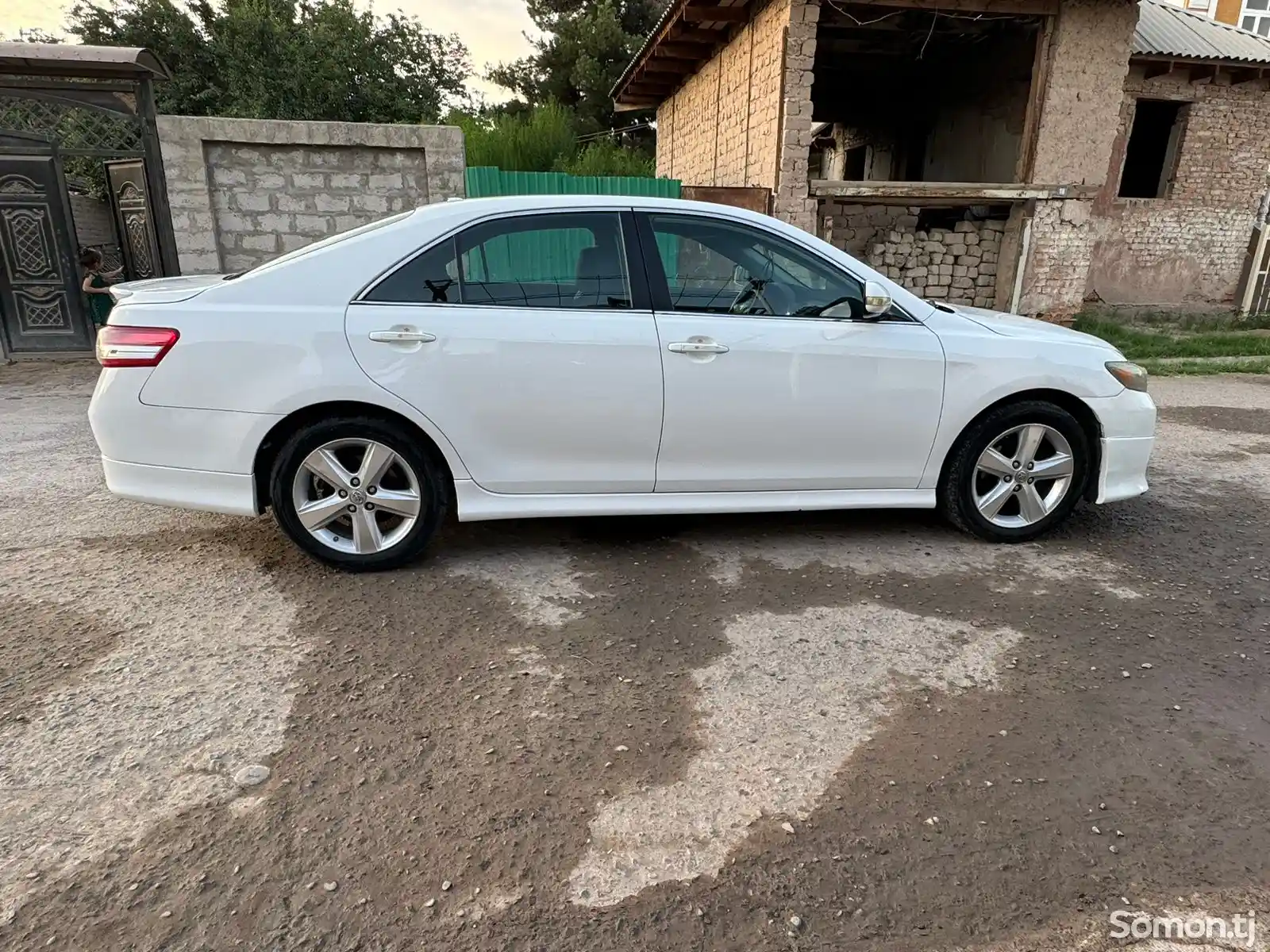 Toyota Camry, 2011-7